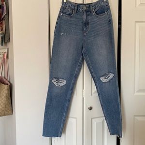 Washed out blue jeans from fashionova